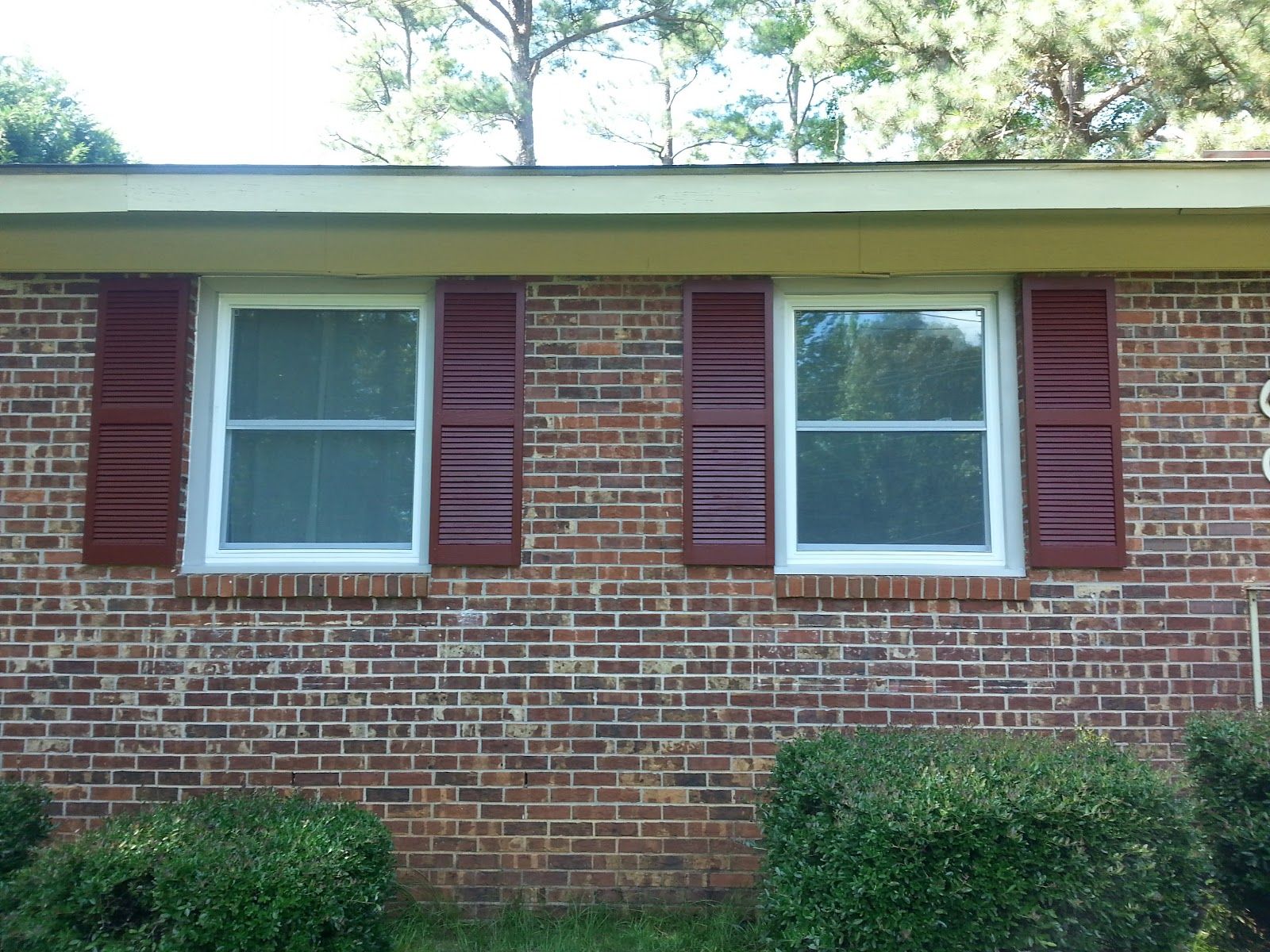 Replacement windows on a brick home